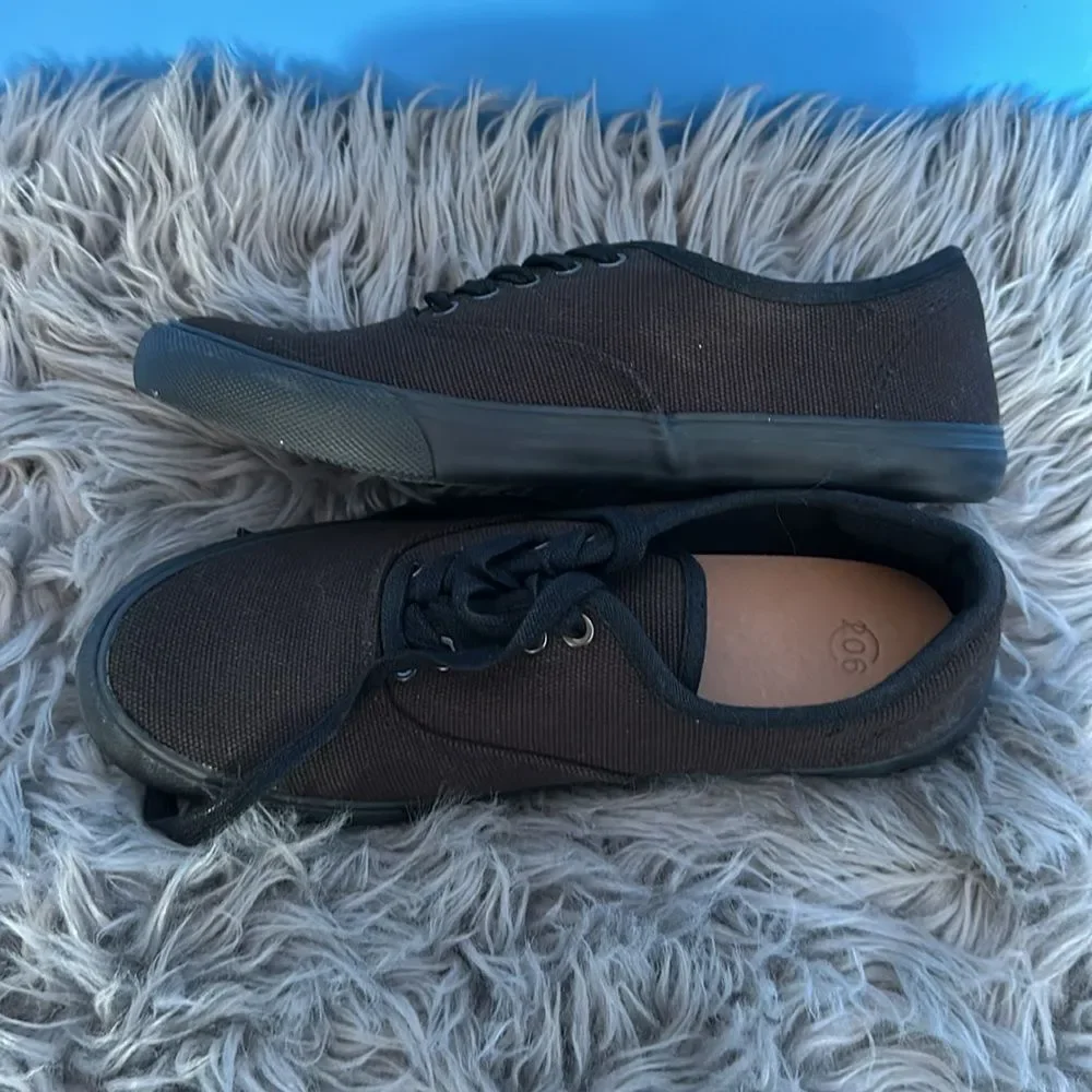 206 Collective Black Canvas Sneakers Women's Size 9.5 Casual Shoes
